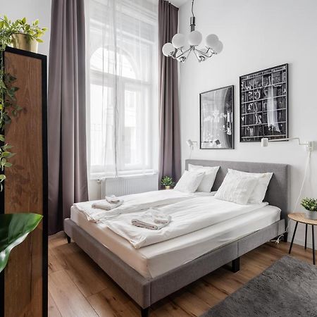 E32 - Oktogon Panorama Suite - Best Location - By Bqa Budapest Exterior foto